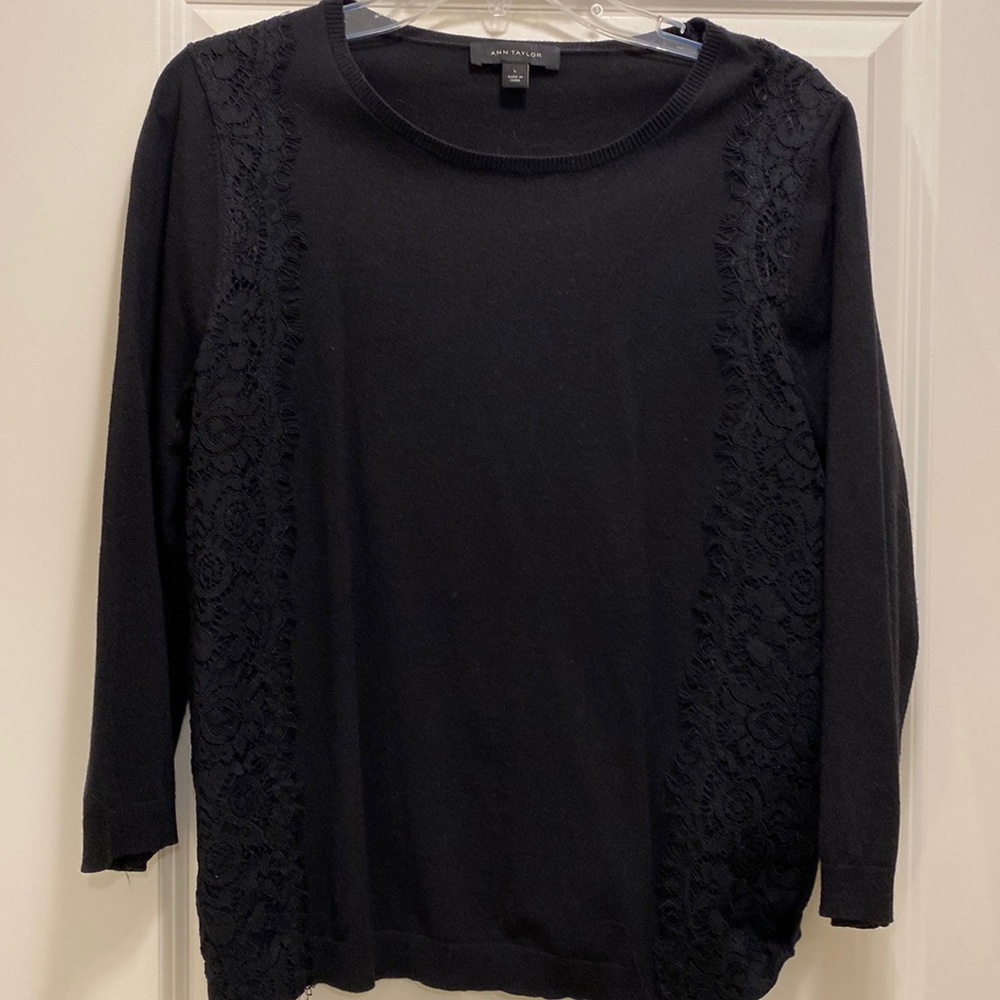 Ann Taylor black Sweater size large